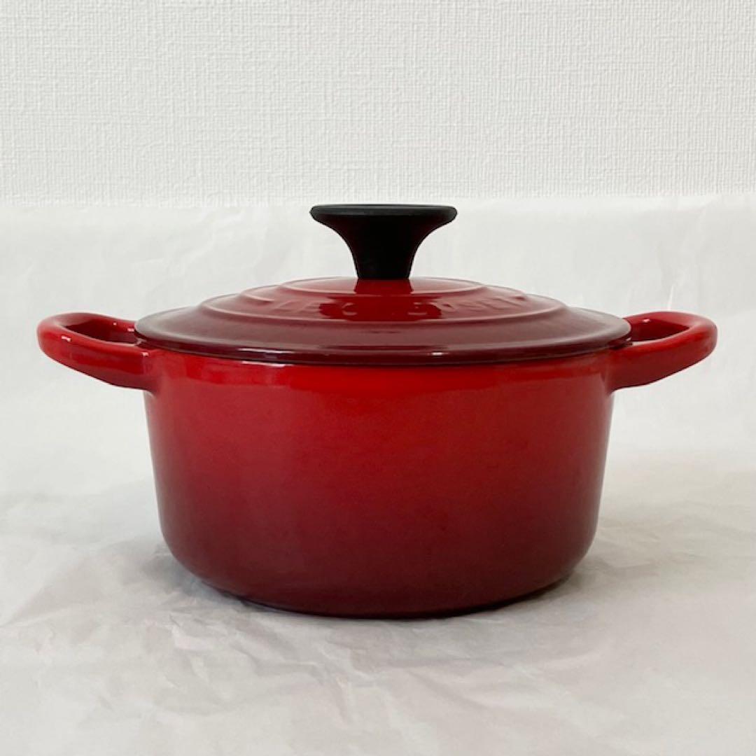Le Creuset 両手鍋 14 ココットロンドチェリーレッド　鋳鉄　ホーロー