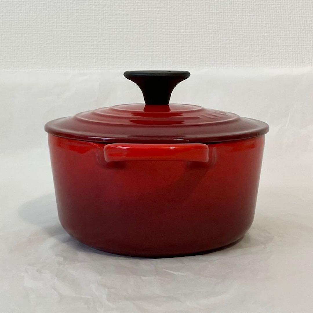 Le Creuset 両手鍋 14 ココットロンドチェリーレッド　鋳鉄　ホーロー