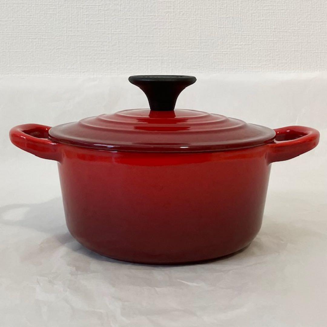 Le Creuset 両手鍋 14 ココットロンドチェリーレッド　鋳鉄　ホーロー
