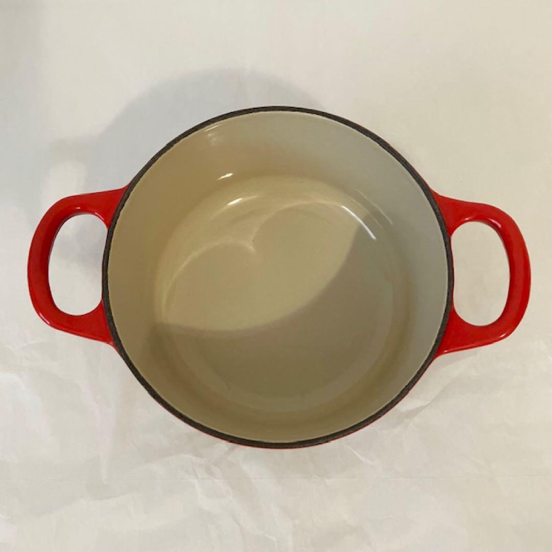 Le Creuset 両手鍋 14 ココットロンドチェリーレッド　鋳鉄　ホーロー