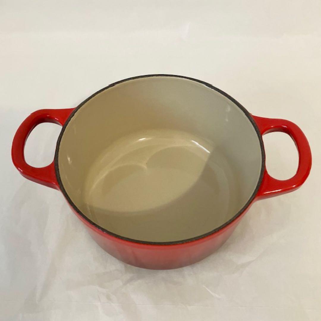 Le Creuset 両手鍋 14 ココットロンドチェリーレッド　鋳鉄　ホーロー