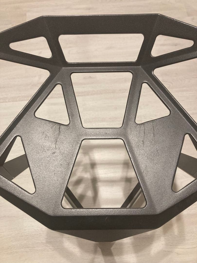 ①幾何学デザインハイチェア1脚 - メルカリ