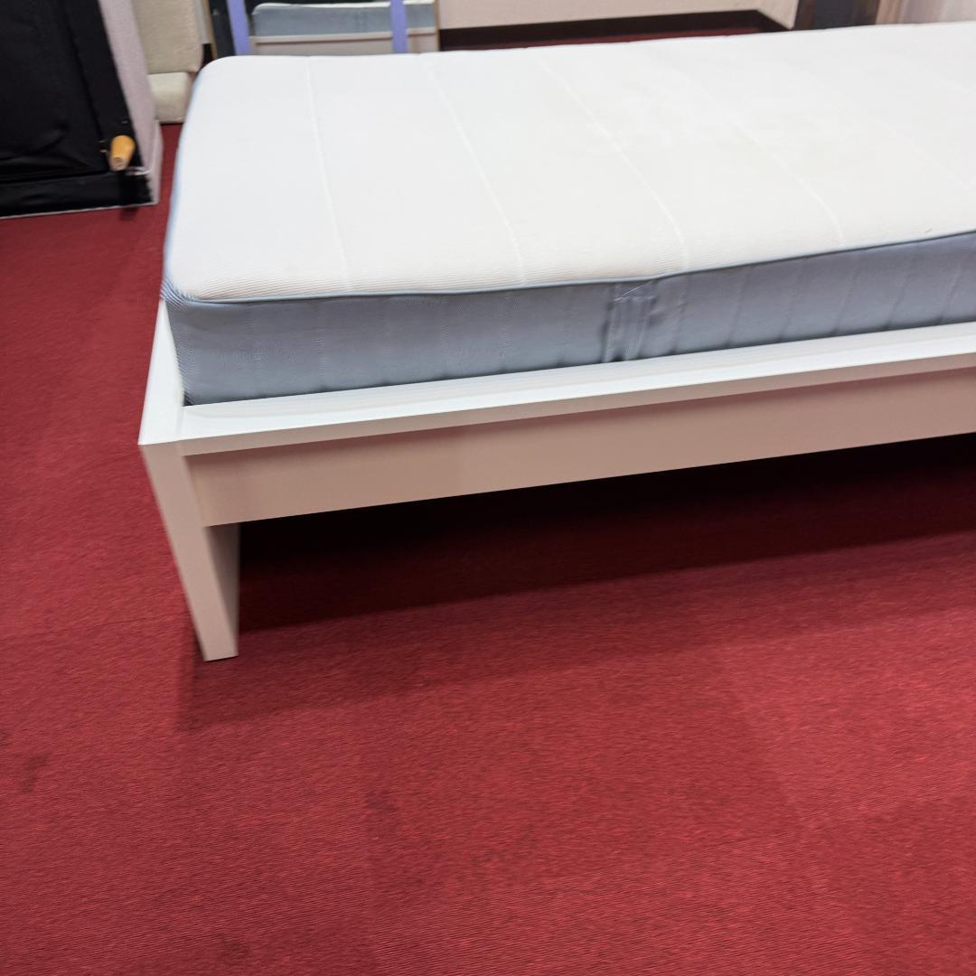 東京23区送料無料　IKEA シングルベッド　プロによる洗浄/除菌済み