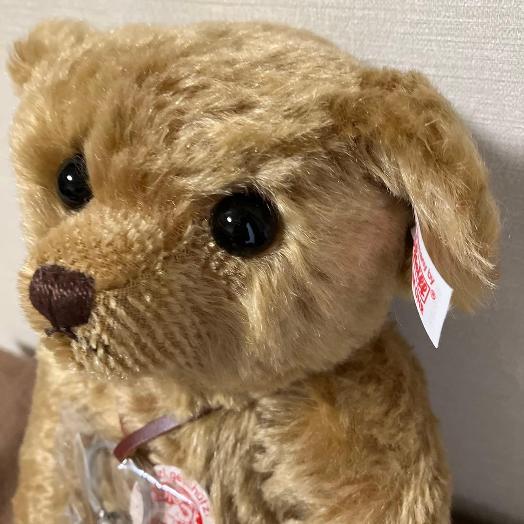 Steiff Button in Ear Japan シルバーのチャーム付き