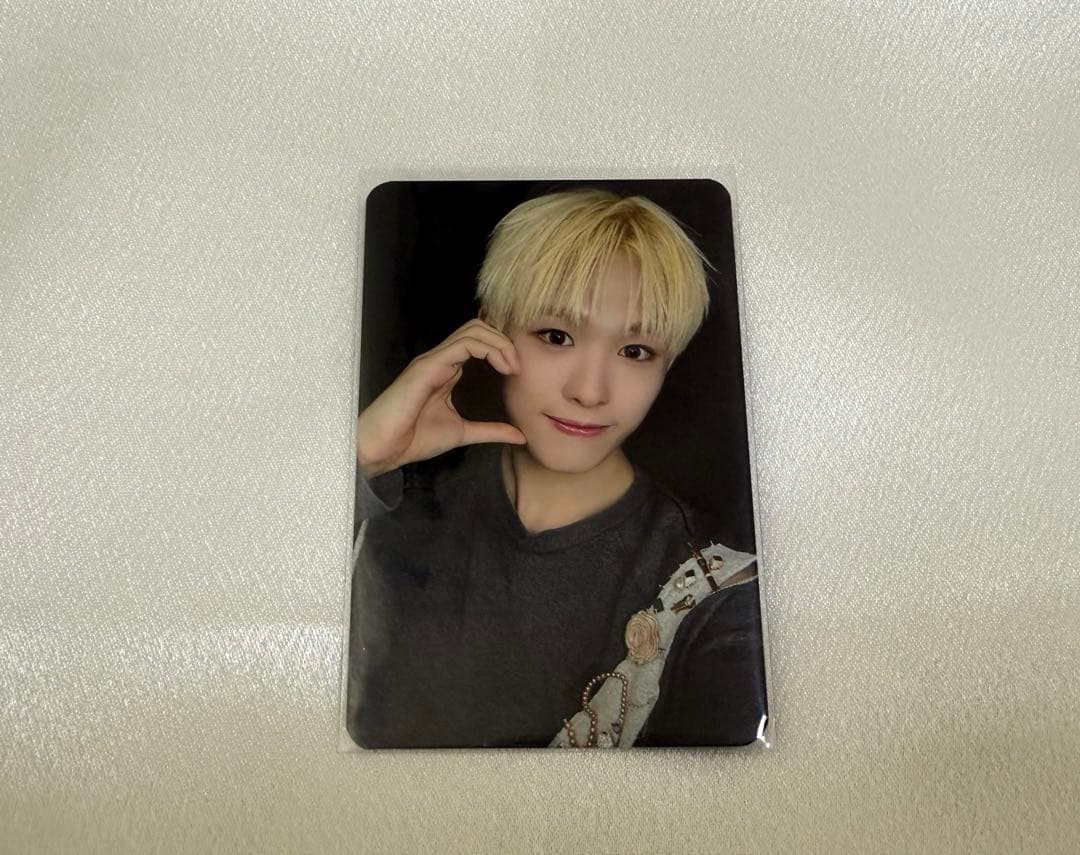 NEXZ サウェ 1/10 サイン会 トレカ ヒュイ - メルカリ