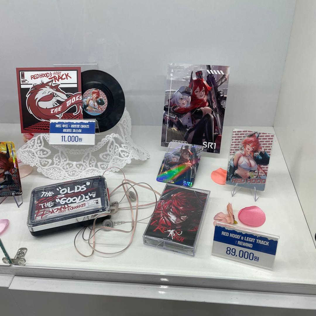 AGF2025 レッドフード レジット トラック REWIND NIKKE 韓国 - メルカリ