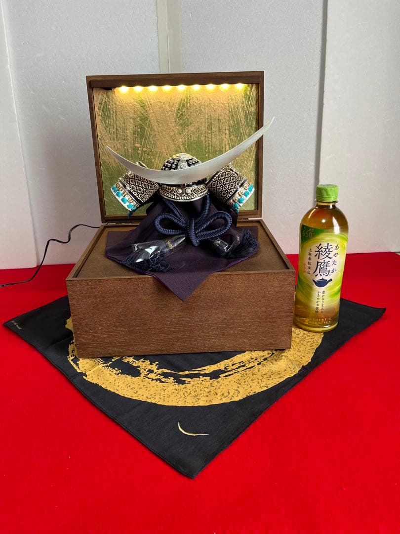 伊達政宗公　収納型飾り台LED屏風　政宗公ハンカチ付