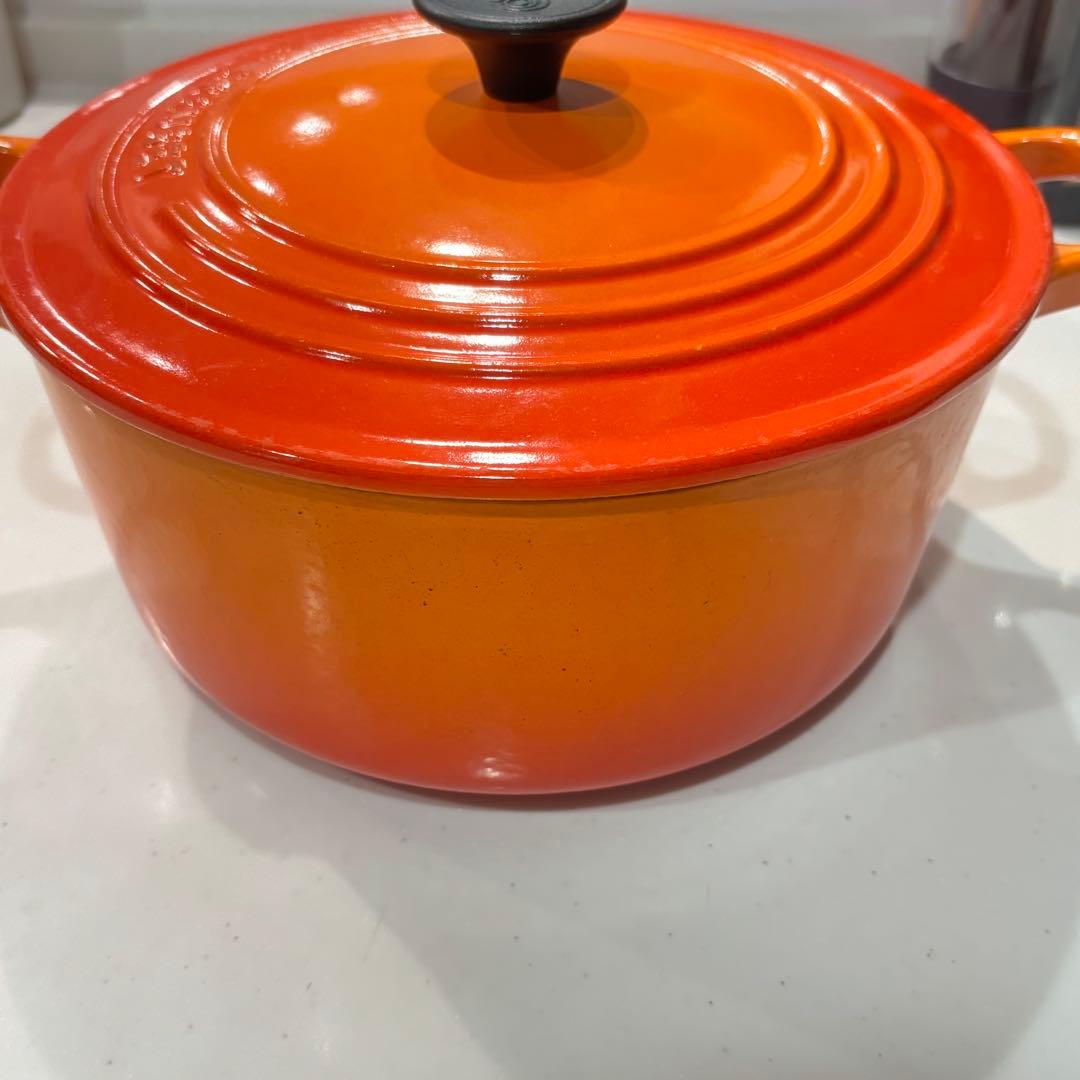 LE CREUSET ココットロンド22 オレンジ