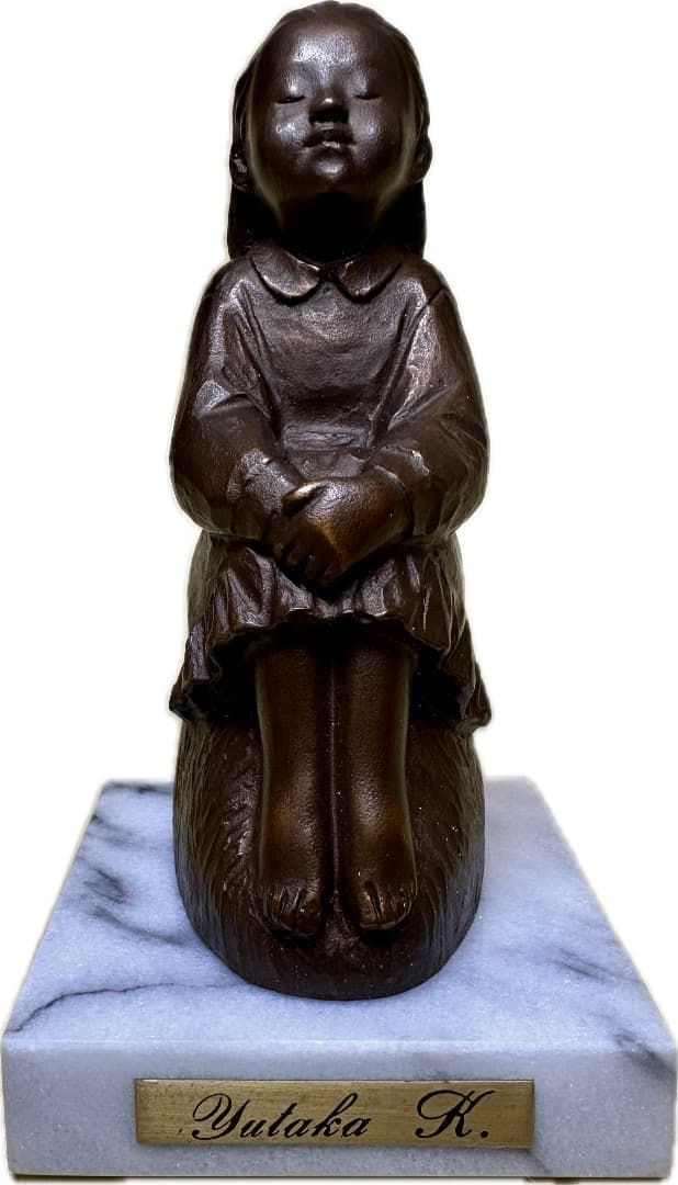 彫刻家加藤豊作品・ブロンズ・少女像 「夢」共箱・刻印あり - メルカリ