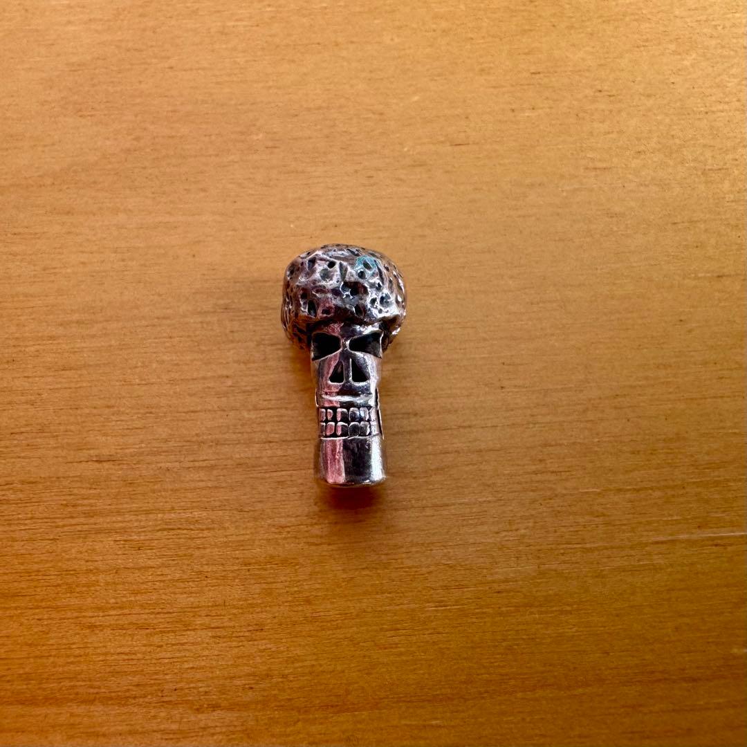シルバー ボディピアス（スカルデザイン） 4〜2G