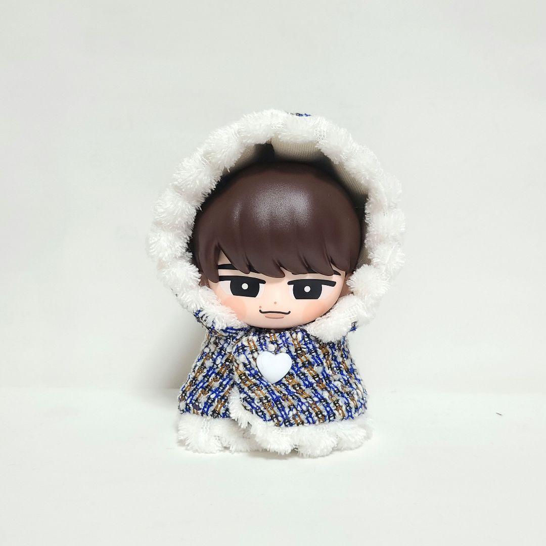 Snow Man すのチル ソフビ 服 キラキラ洋服 青色 - メルカリ