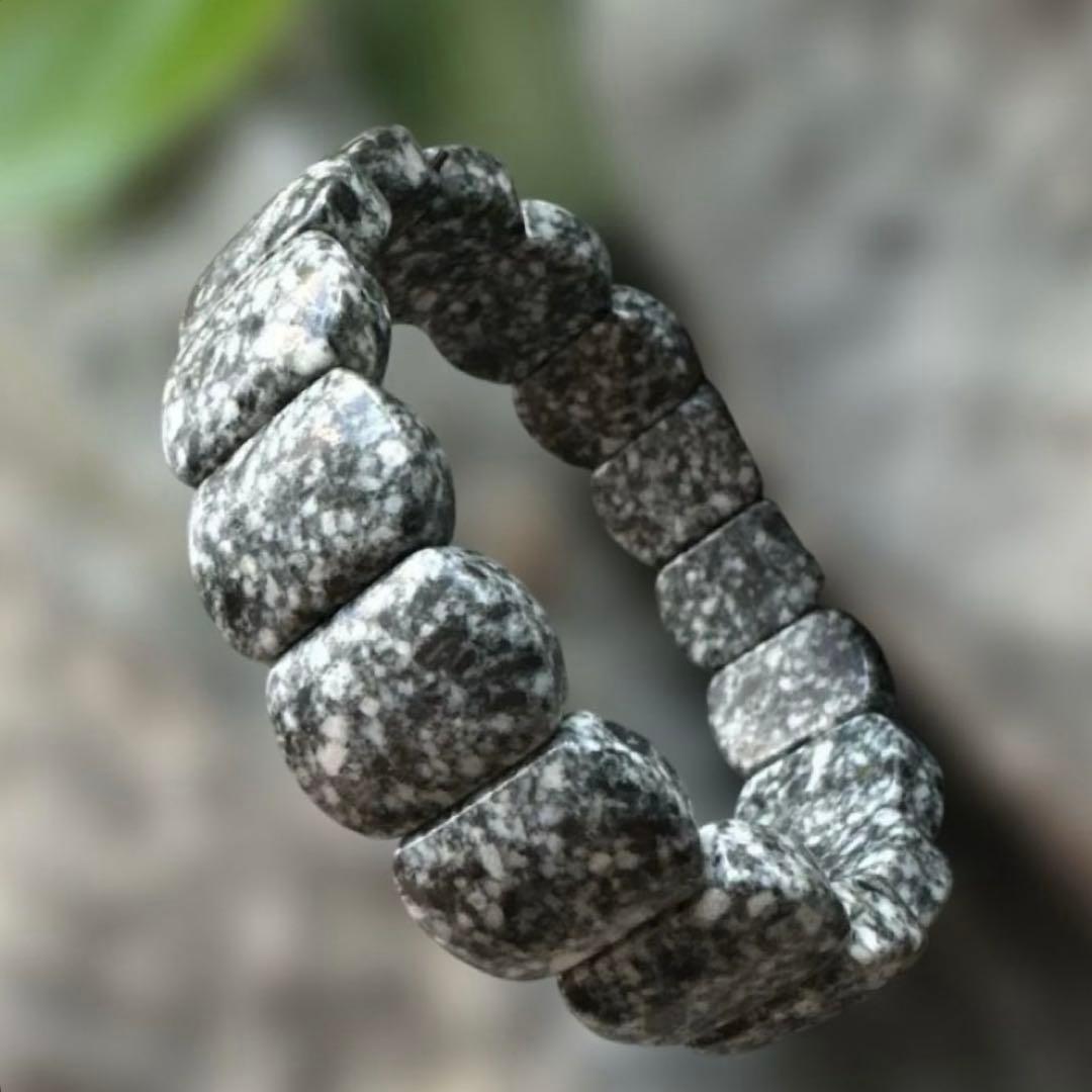 遠野霊石 超高波動 スペシャルバングル ハンドメイド 感謝の石 奇跡の