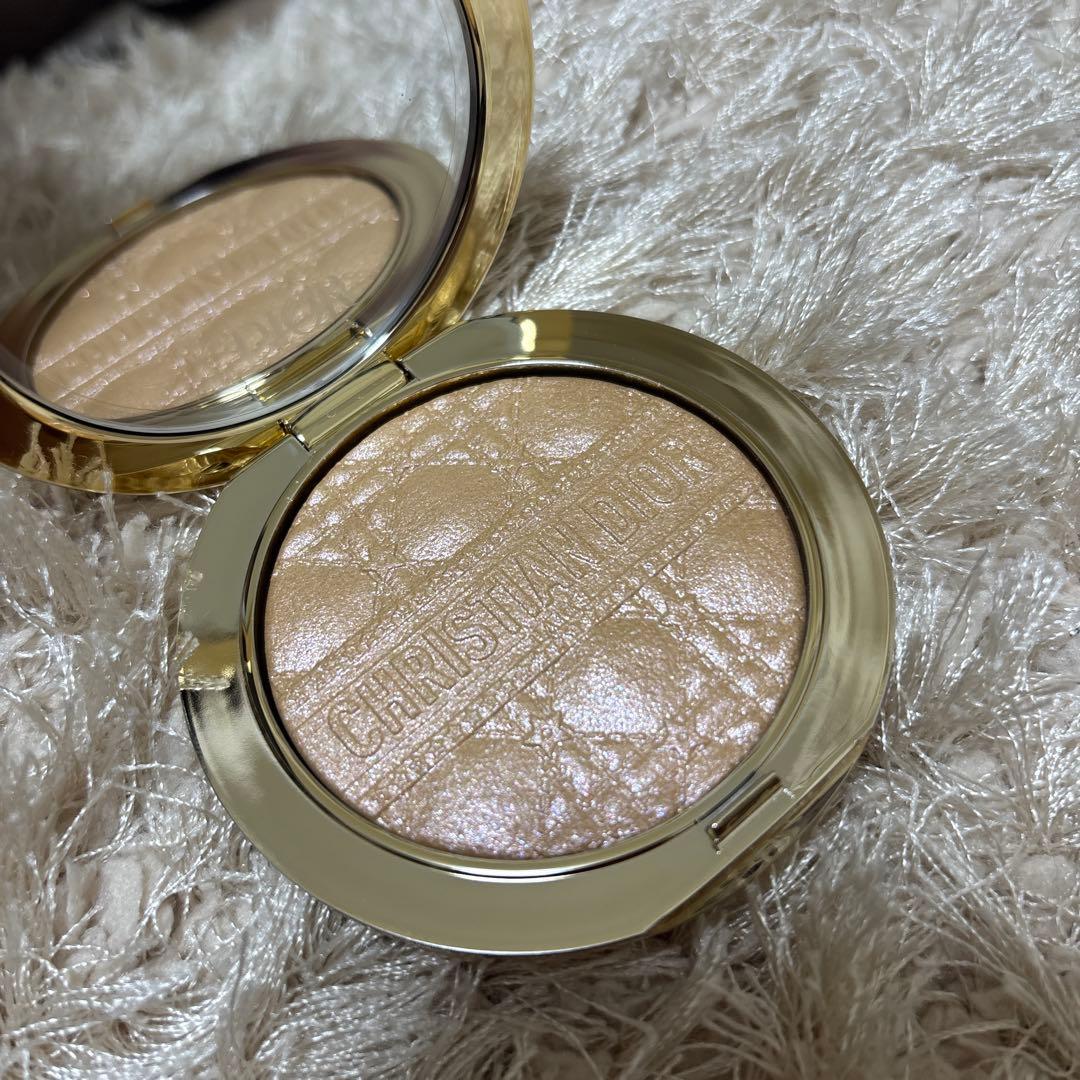 《新品》ディオール スキン フォーエヴァー グロウ ルミナイザー 001