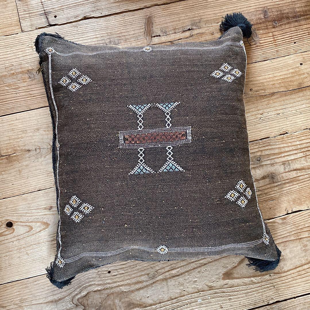 モロッコ製 カクタスシルク サブラ クッションカバー約52〜54×50cm