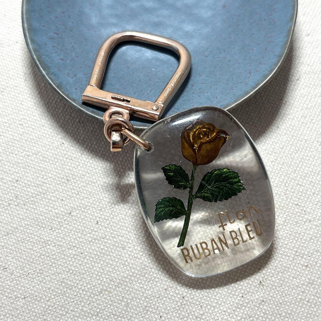 美しい薔薇 フランス ブルボンキーホルダー flan RUBAN レア