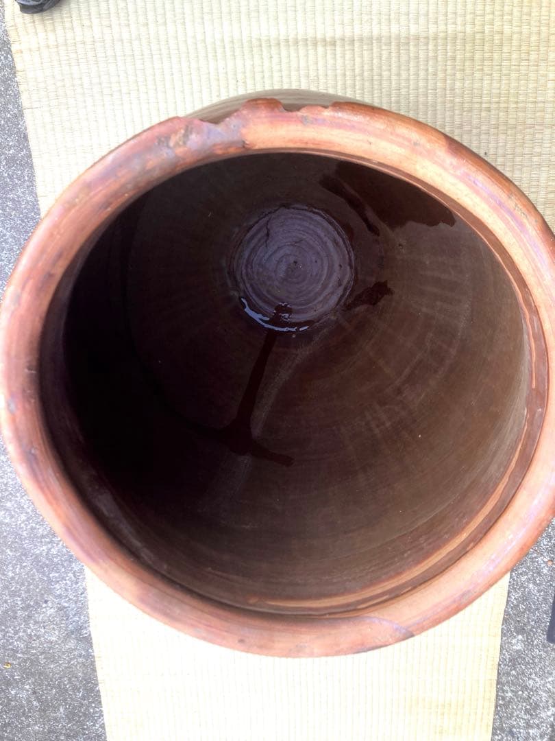 訳あり。大瓶。水瓶 睡蓮鉢。高さ66cm 。口径43cm。 明るい常滑焼風。