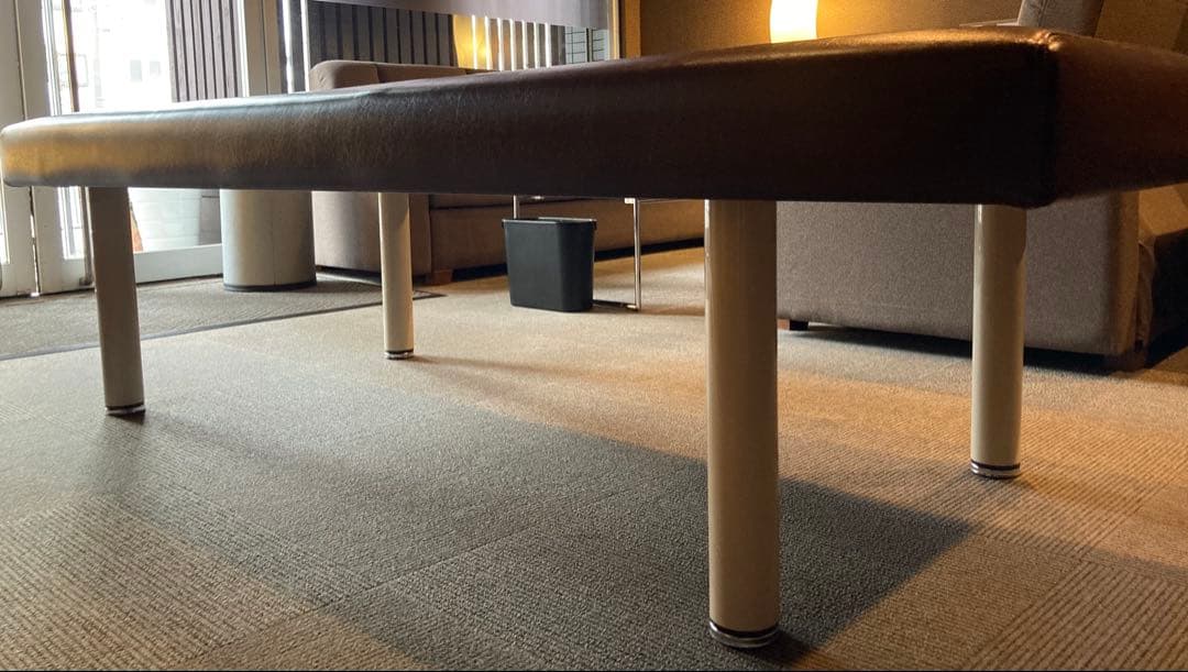 高田ベッド（有孔）　マッサージ　エステ　整体　長さ180×幅70×高さ50cm