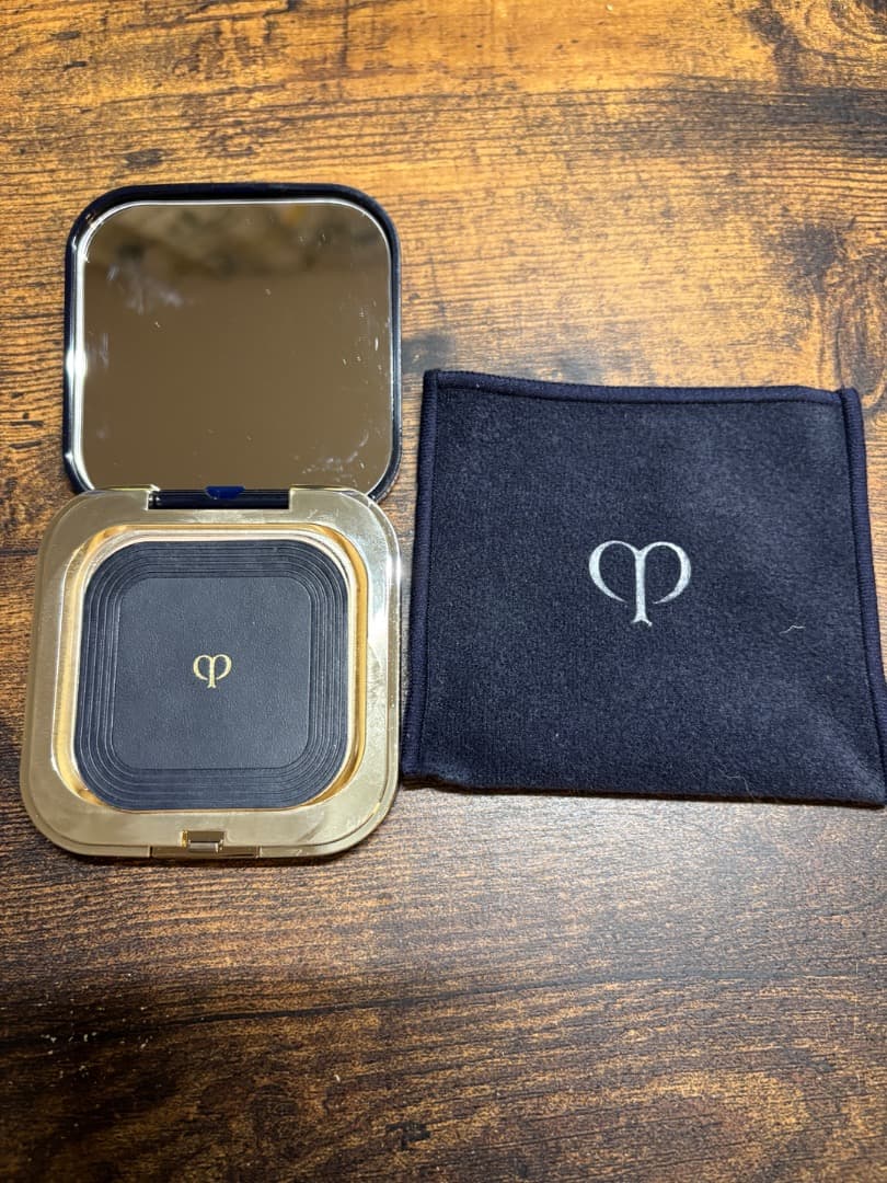 【ほぼ新品】正規品　Clé de Peau Beauté　フェースパウダー