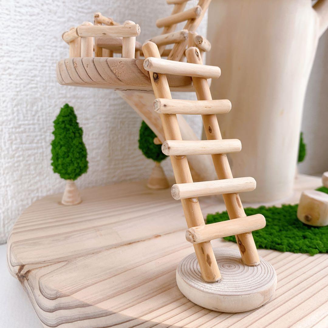 木製 ツリーハウス 白木