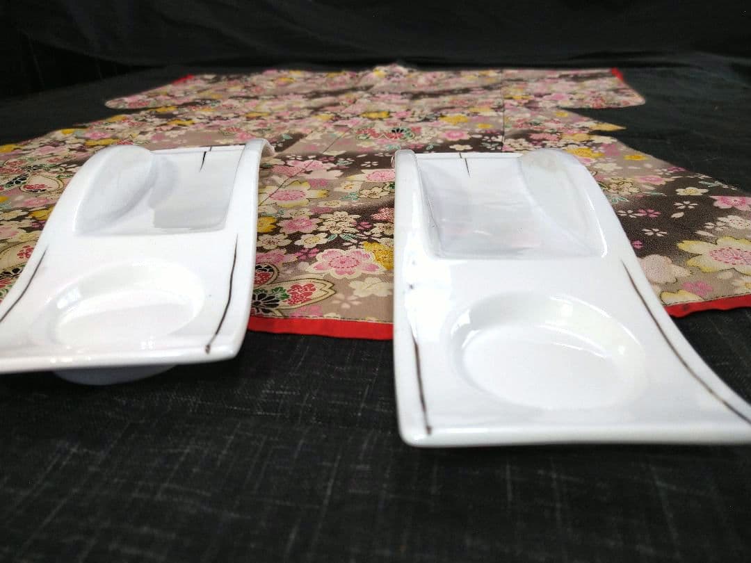 ♥オシャレな【豪華に８角切子グラス付】♥【２ステージ演出素敵な白長皿】ダブル4組