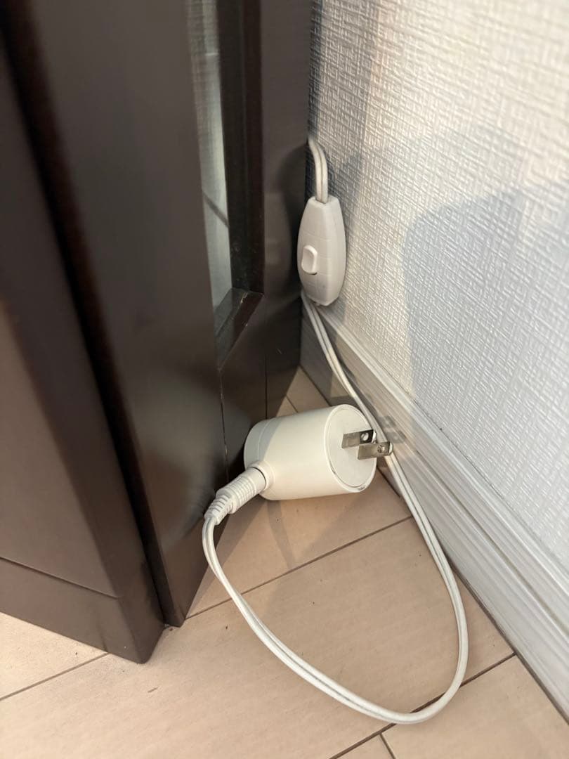 n*k様 ガラス棚　ショーケース棚　4段　照明付き