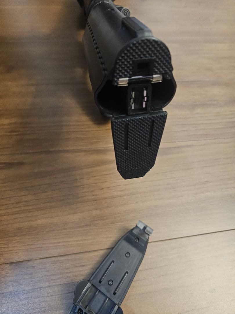 東京マルイ 次世代電動ガン ブラック バットマンジョーカー風カスタム