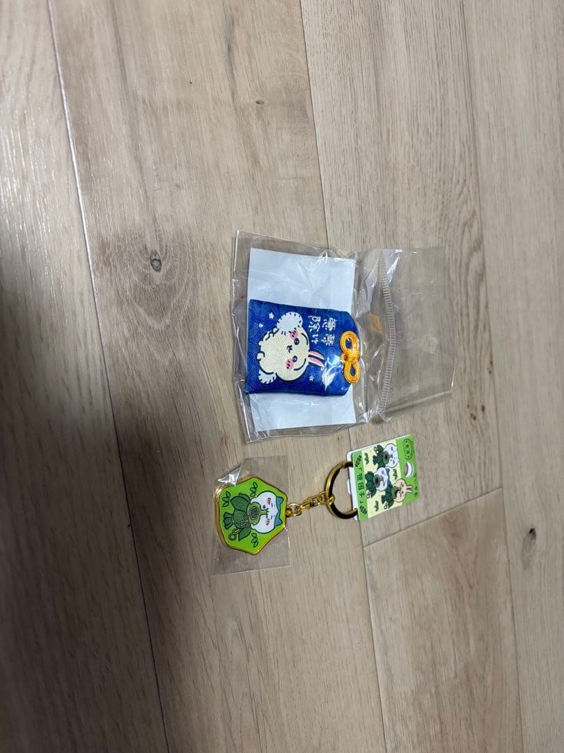 ちいかわグッズ60点♪ぬいぐるみ、キーホルダー、シール等まとめて