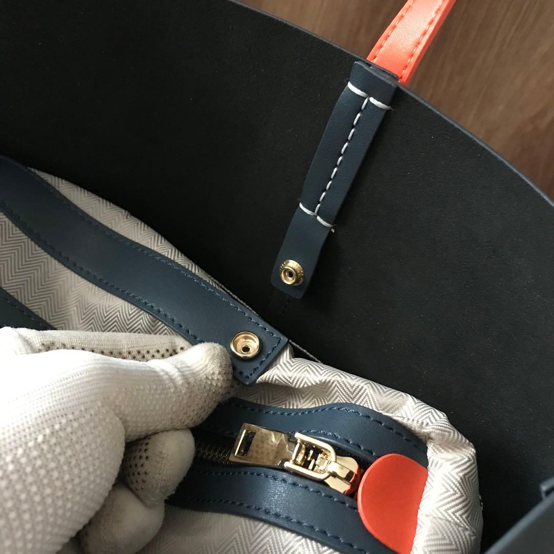 A4サイズ　ネイビー　イタリアンレザー　バッグ　レザー 本革牛革　トートバッグ