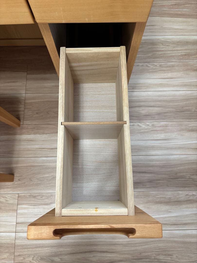 ERIS70 ドレッサー　鏡　コンセント付き　アルダー材　無垢材　スツール別売り