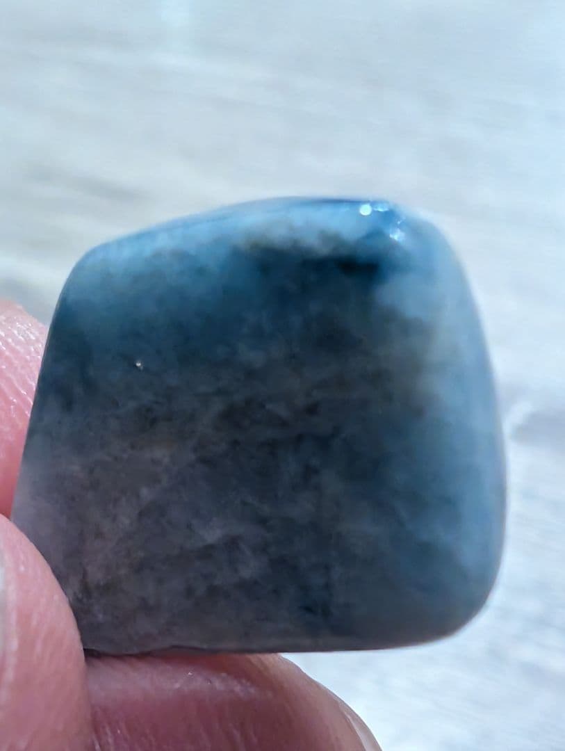 コン沢　糸魚川　小滝川　翡翠　上質　透過良好　青翡翠