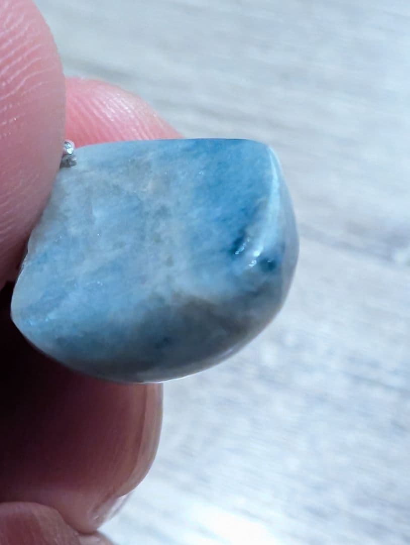 コン沢　糸魚川　小滝川　翡翠　上質　透過良好　青翡翠