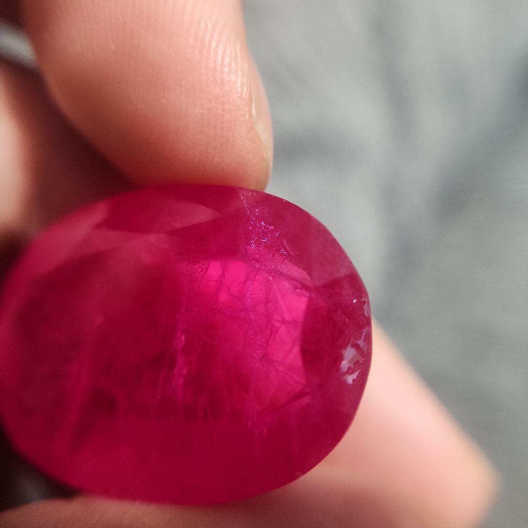 貴重珍品！巨大フラックス法ルビー 63.218ct