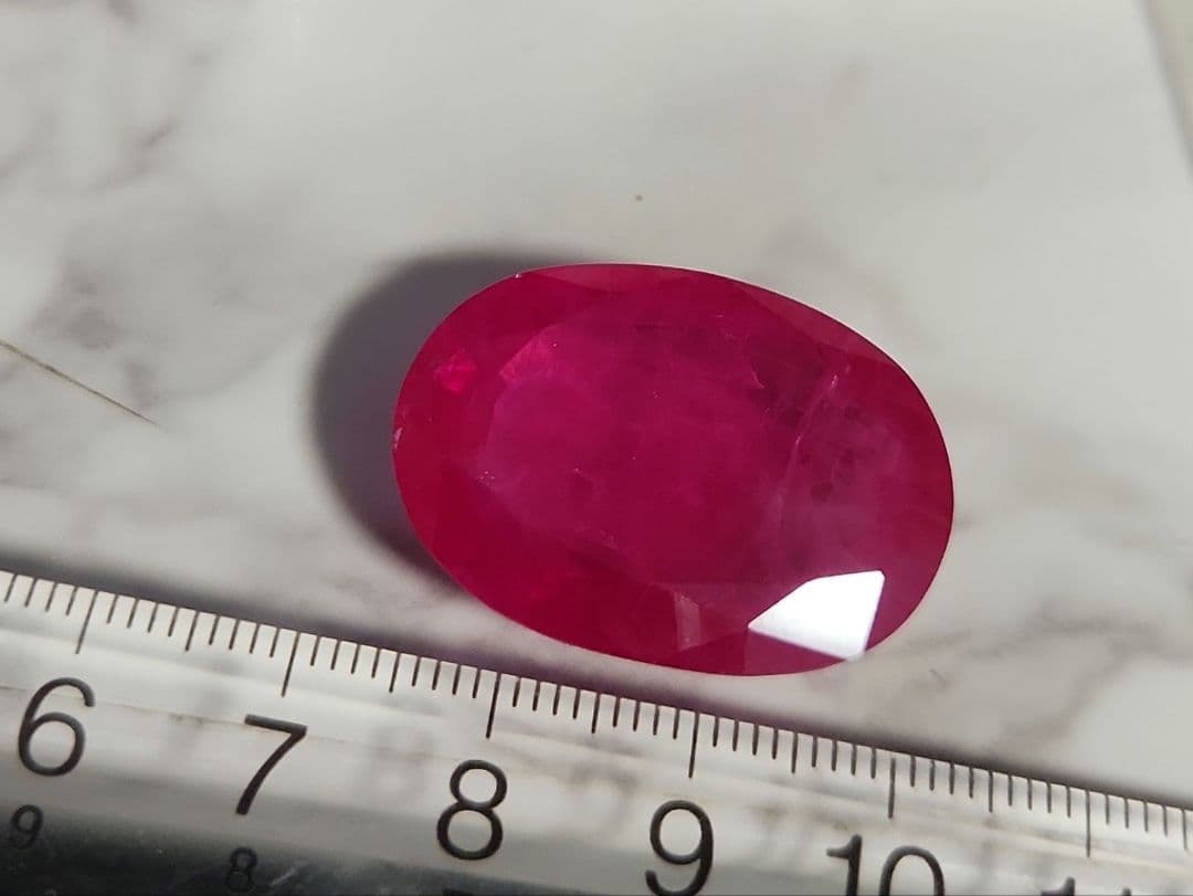 貴重珍品！巨大フラックス法ルビー 63.218ct