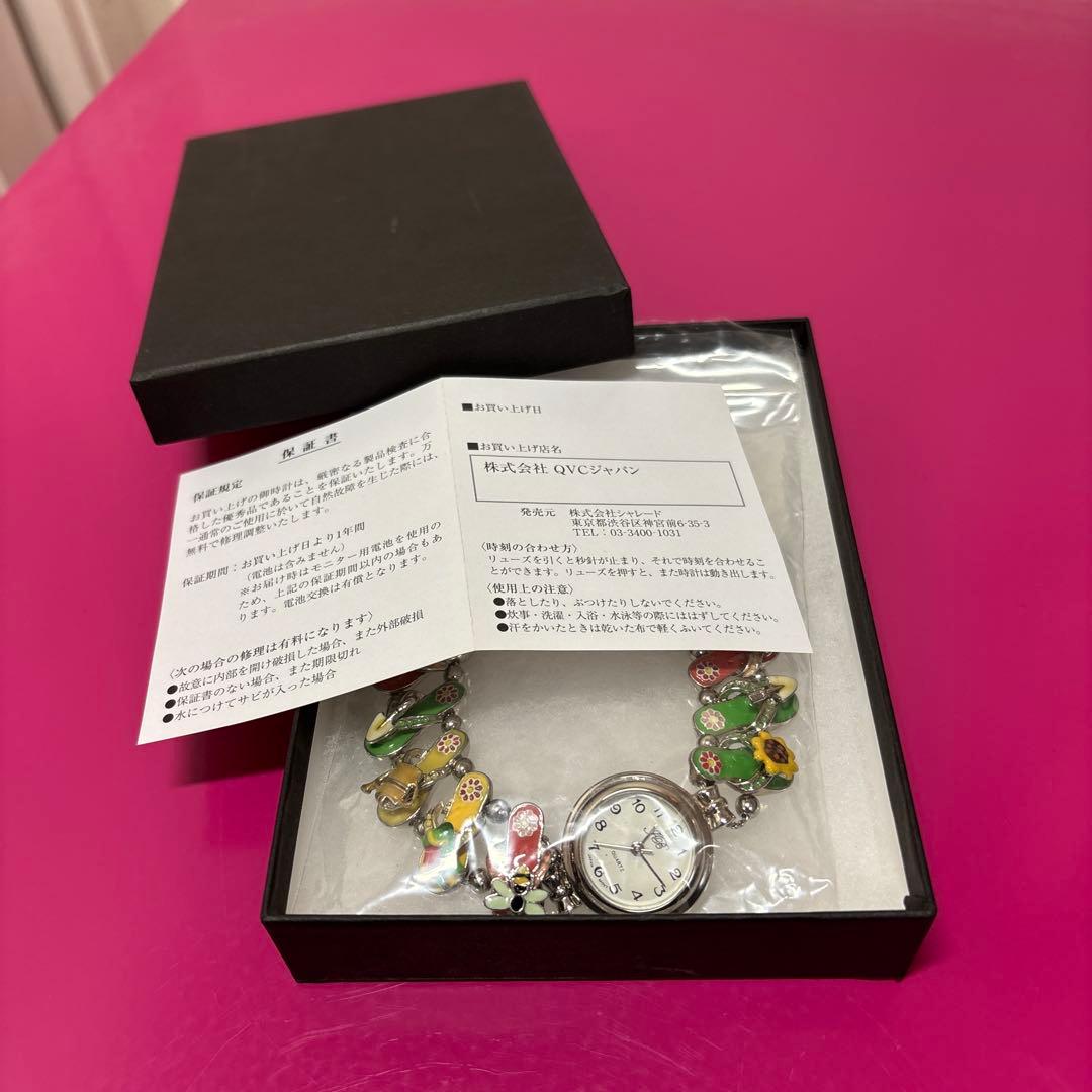 新品　未使用品　カラフルな花と靴のデザイン腕時計