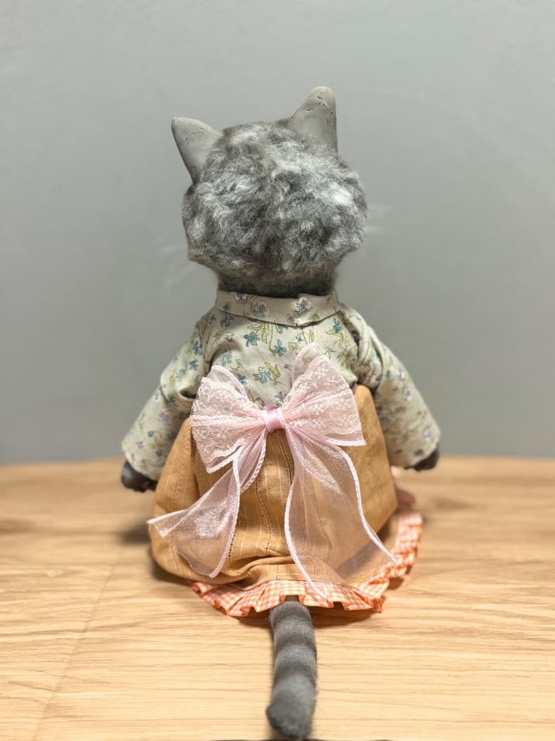 A オレンジスカートサバトラ猫ドール【ハンドメイド】猫　ぬいぐるみ　羊毛フェルト
