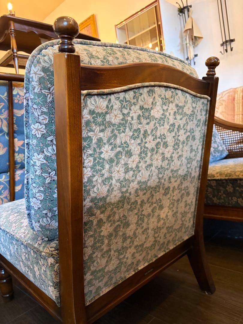 カリモク ソファ 3P 3人掛け 籐 ラタン アームソファ レトロ 花柄