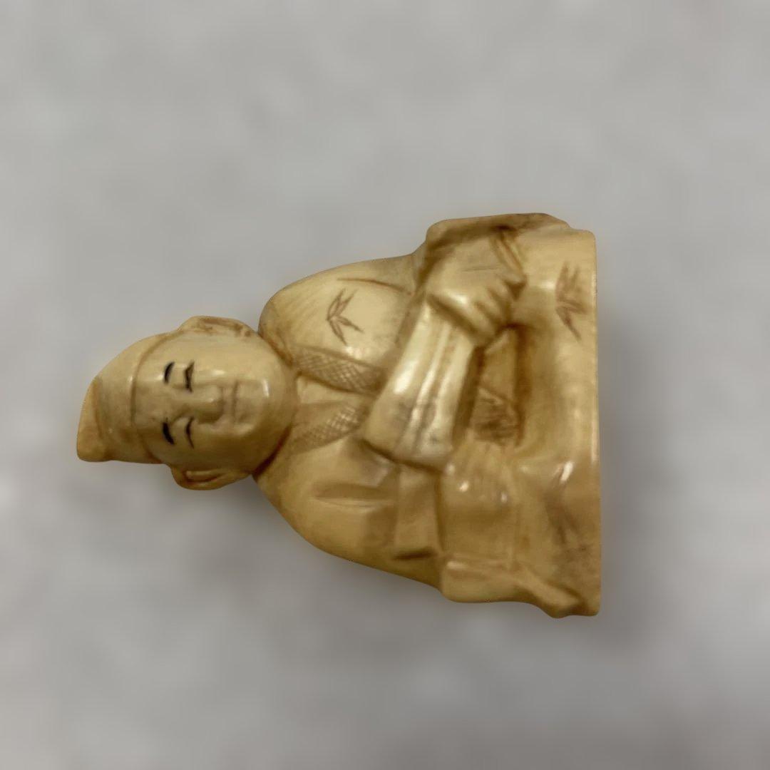 極上 天然素材 落語家 彫刻 置物 提げ物 根付 - メルカリ