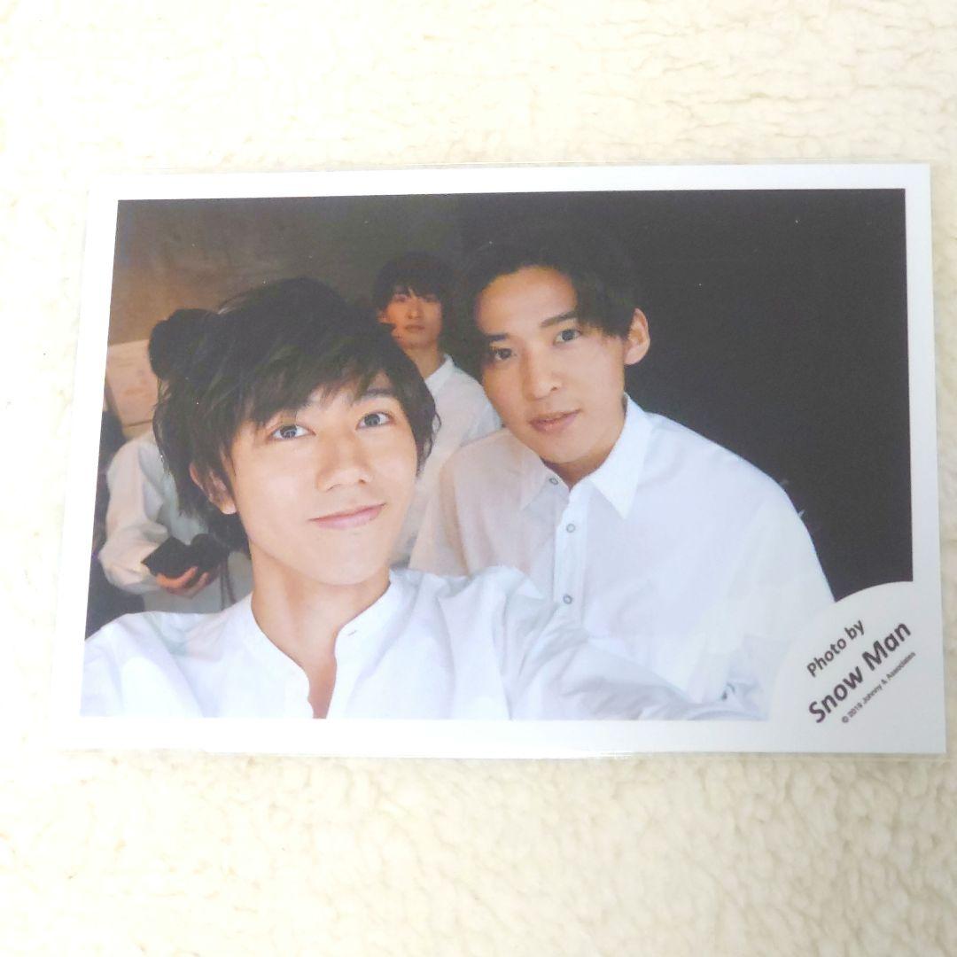 Snow Man 公式写真 目黒蓮 阿部亮平 めめあべ セルフィー オフショット