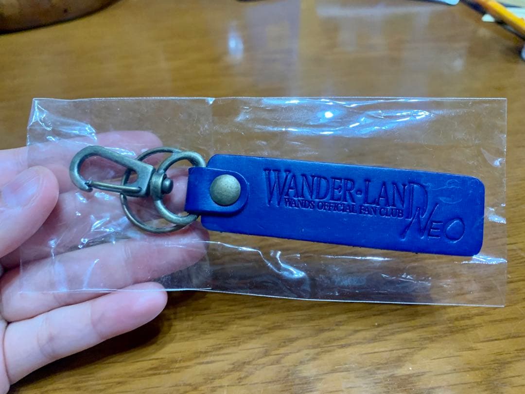 WANDS FC入会特典 革のキーホルダー(会員証) - メルカリ