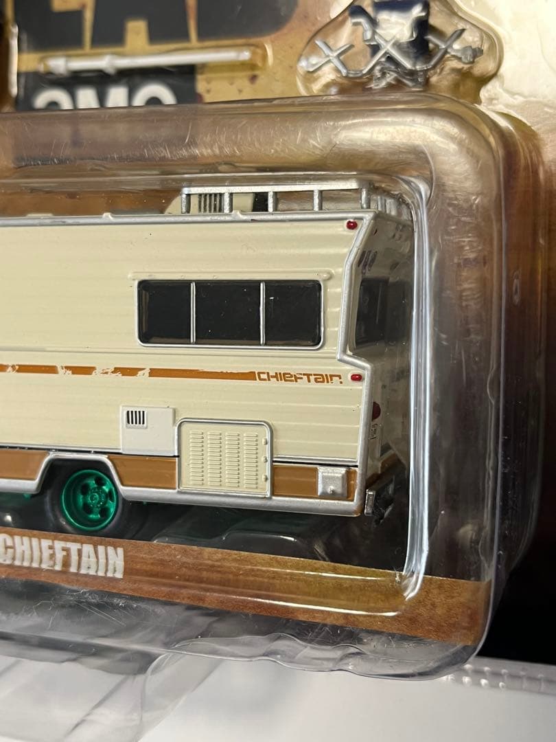 グリーンライト 1973 ウィネバゴ　チーフテン　ウォーキングデッド　AMC