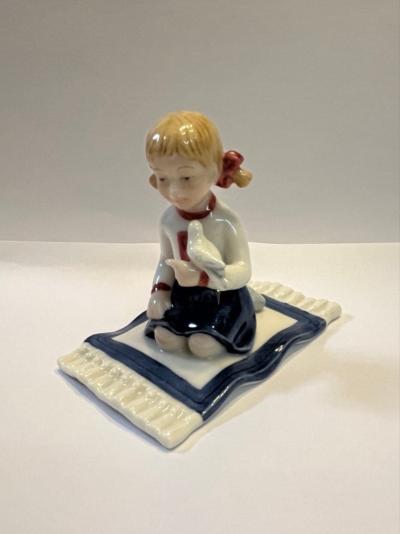 ロイヤルコペンハーゲン ミレニアム フィギュリン Emma&Frederik