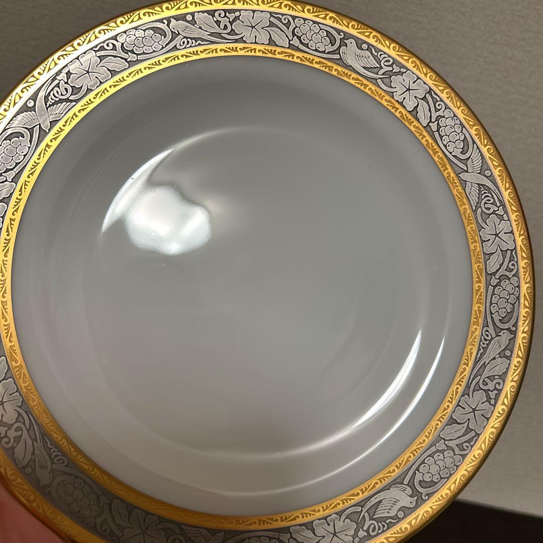 大倉陶園　白金金蝕唐草葡萄　デザートプレート　20.5cm