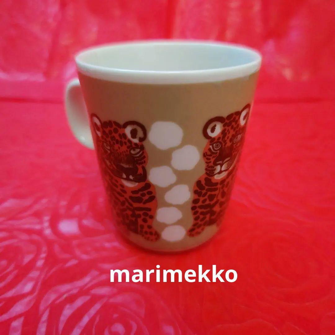 マリメッコの陶器マグカップ カクソセット（双子のネコのデザイン）1客