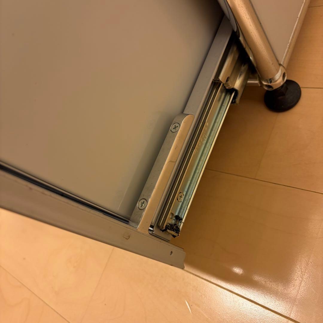 【USMハラー】1列2段キャビネット／ケーブルホールあり