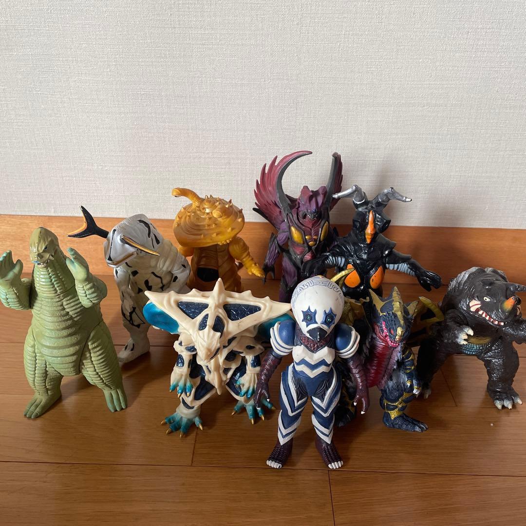 ウルトラマンシリーズ 怪獣 セット - メルカリ