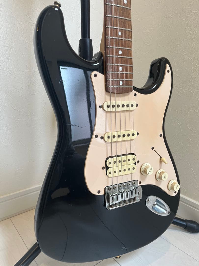 Squier スクワイヤー ストラトキャスター 黒 ブラック エレキギター