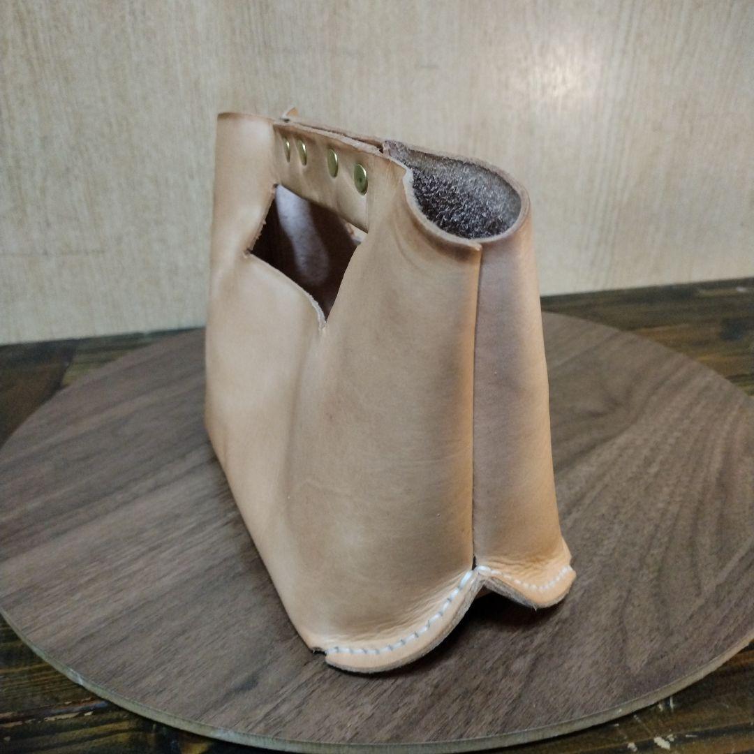 国産サドルレザー　マルチハンドバッグ　アウトドア　普段使い　通勤　ファッション4