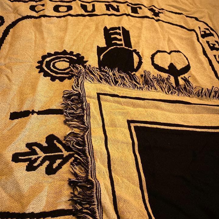 ラグマット ロゴ カーペット 敷物 アメカジ USA輸入 オフホワイト