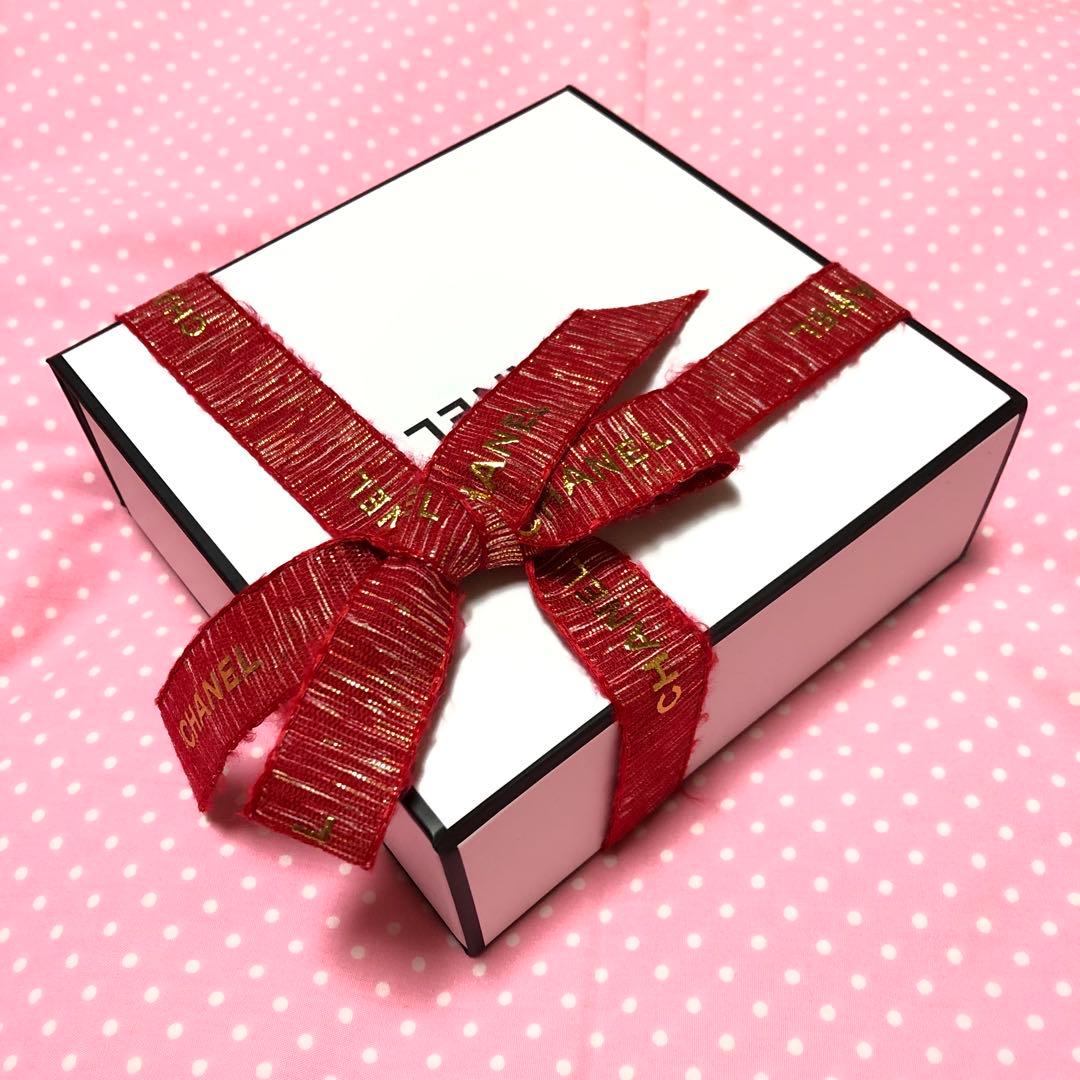 新品 シャネル N°5 ロー オードゥ トワレット 特別限定品