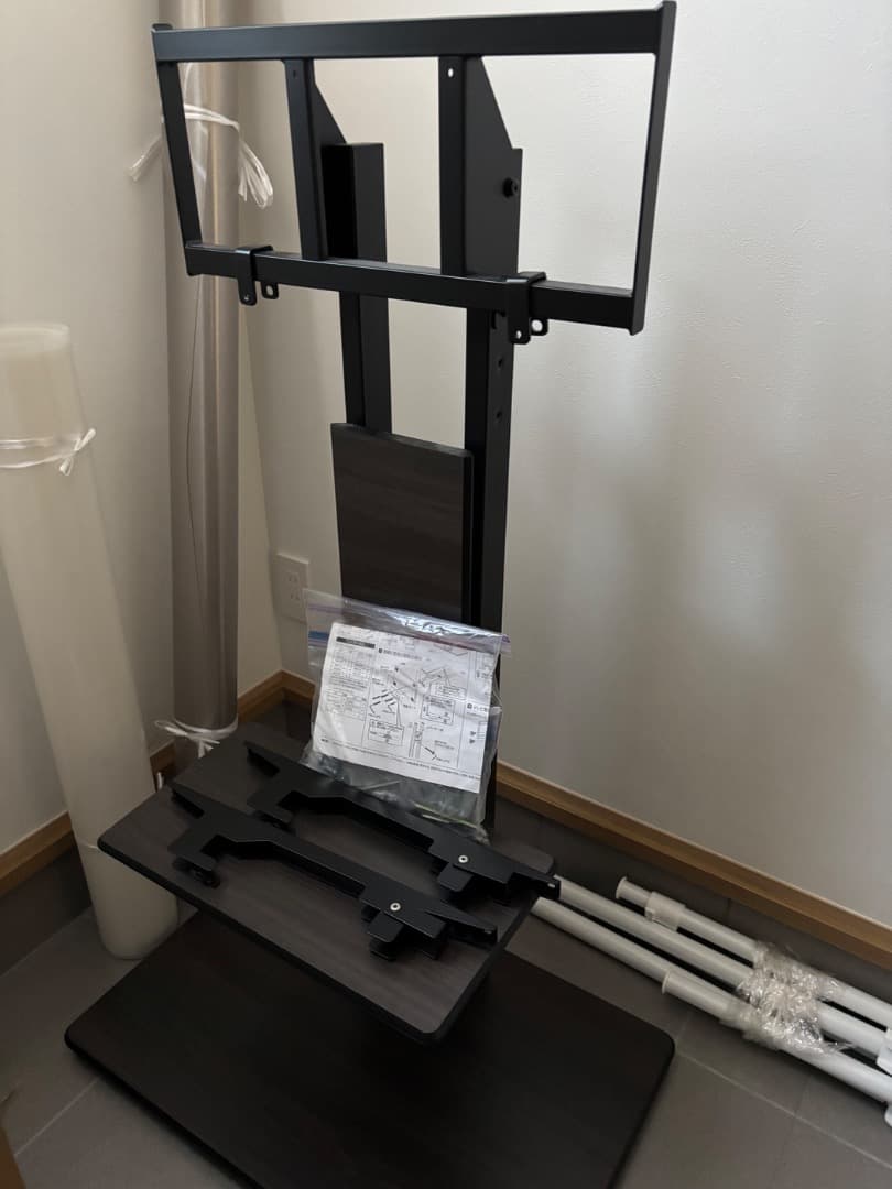 超美品✨ ハヤミ ～55V型対応ダークブラウン木目テレビスタンド